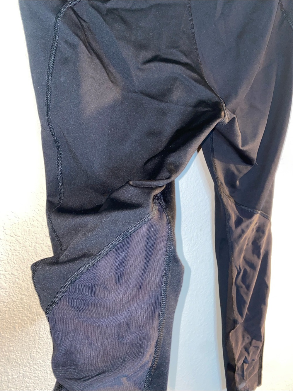 🐛Nike Dri-Fit black drawstring leggings with mesh details! - Picture 5 of 13